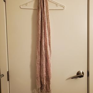 Le Chateau Scarf